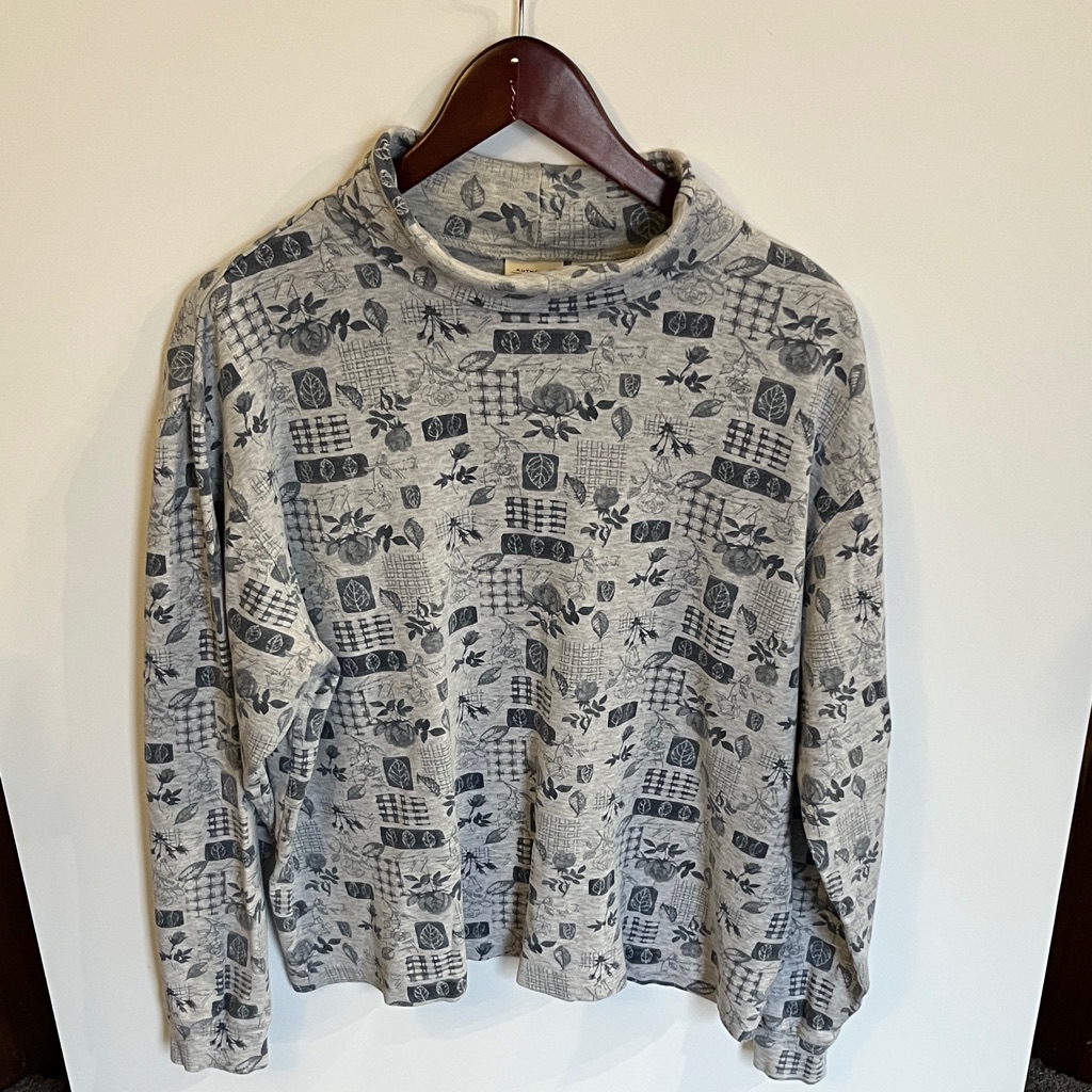 Extra Large Gray And Blue Patterned St. John’s Bay Vintage Turtleneck